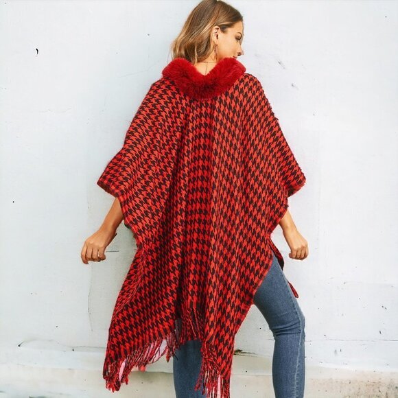 Houndstooth Poncho Red Faux Fur - Picture 7 of 7